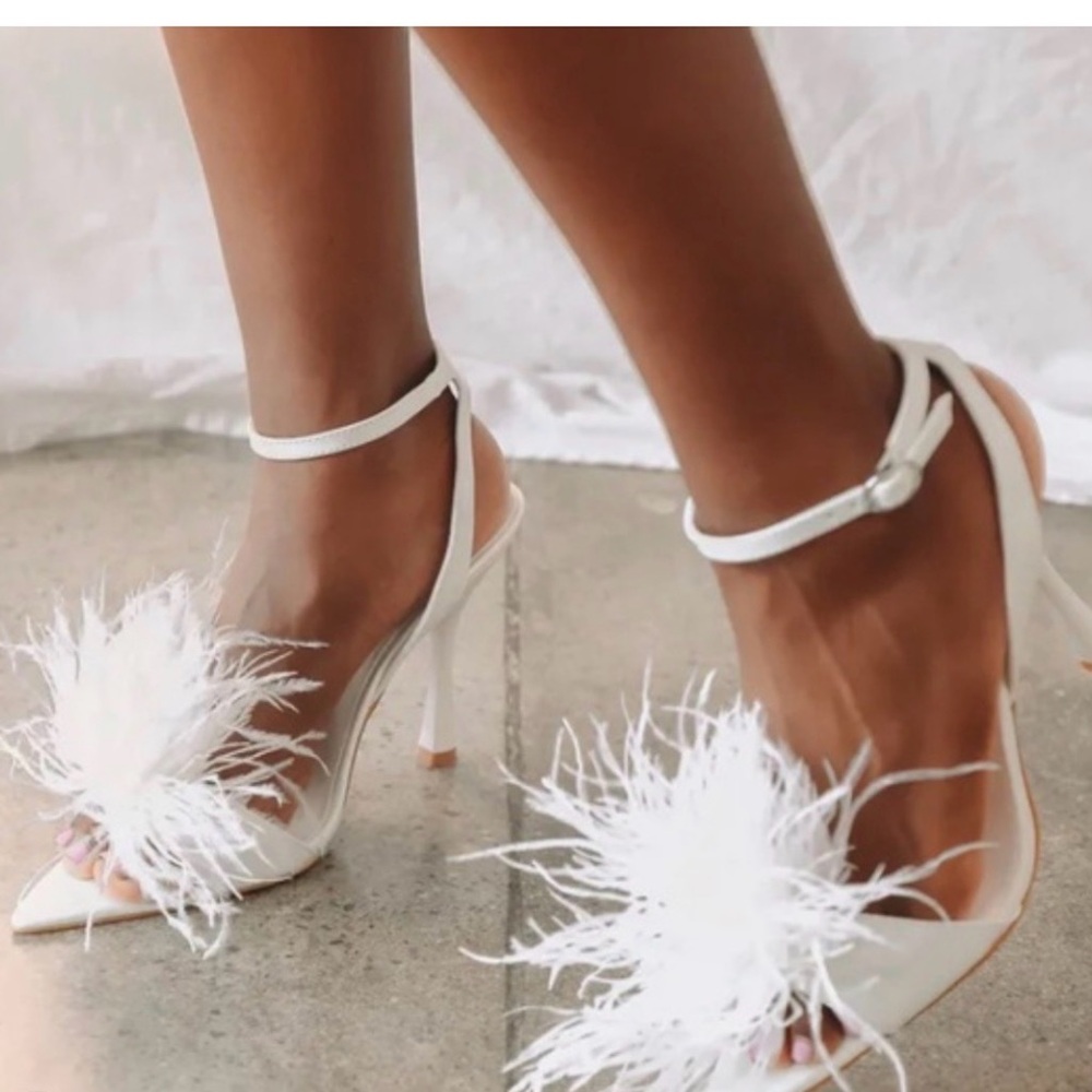 White feather open toe ankle strap heels lucite ball sz8 Bride bridal wedding